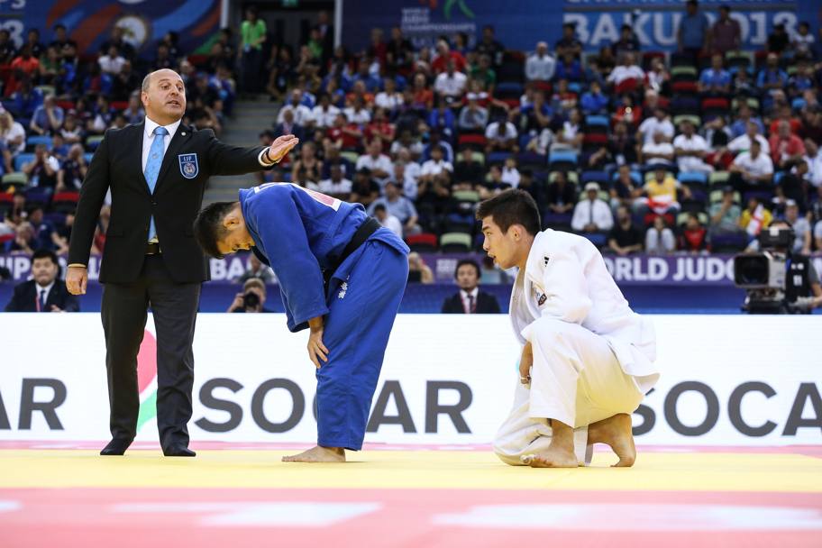 8- Il giapponese Nagayama dopo un estenuante incontro con il coreano Lee nella finale per il bronzo 60Kg 